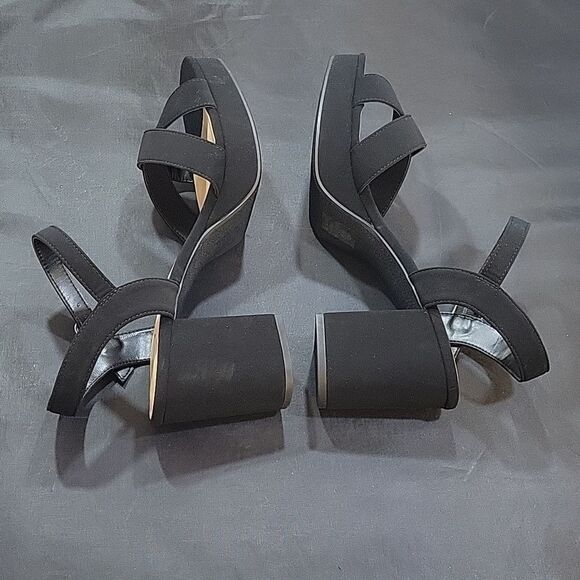 BRAND NEW DELICIO BLOCK HEEL CRISS-CROSS ADJUSTABLE BUCKLE ALMOND TOE SANDAL … - Picture 8 of 15